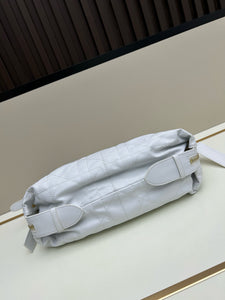 D I o r 33x16x15 cm.