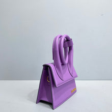 Load image into Gallery viewer, J a c q u e m u s purple 18x15.5x8 cm.