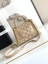Load image into Gallery viewer, C  h a n e l 29cm, 23 cm, 19 cm.