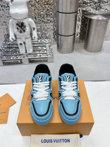 L v sneakers blue