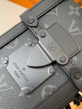 Load image into Gallery viewer, LvTrunk Wearable Wallet
