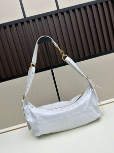 D I o r 33x16x15 cm.