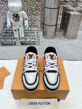 Load image into Gallery viewer, L v sneakers 24