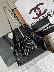 C h a n e l 25.5×12×30 cm.
