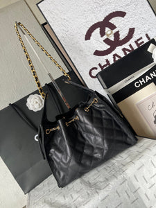 C h a n e l 25.5×12×30 cm.