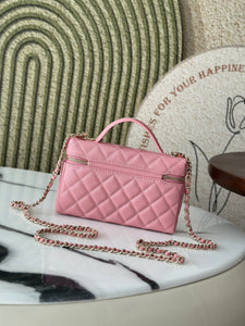 C h a n e l pink 17*19.5*5 cm.