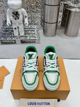 Load image into Gallery viewer, L v sneakers 23 green