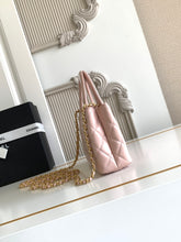 Load image into Gallery viewer, C h a n e l pink 13x20x7 cm.