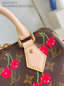 L v cherry 20x13x12 cm.