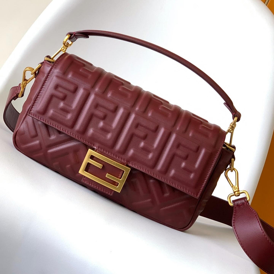 F e n d i burgundy 26cm