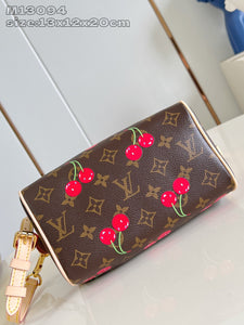 L v cherry 20x13x12 cm.
