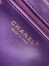 Load image into Gallery viewer, C h a n e l purple 13x20x7 cm.