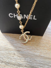 Load image into Gallery viewer, C h a n e l necklace