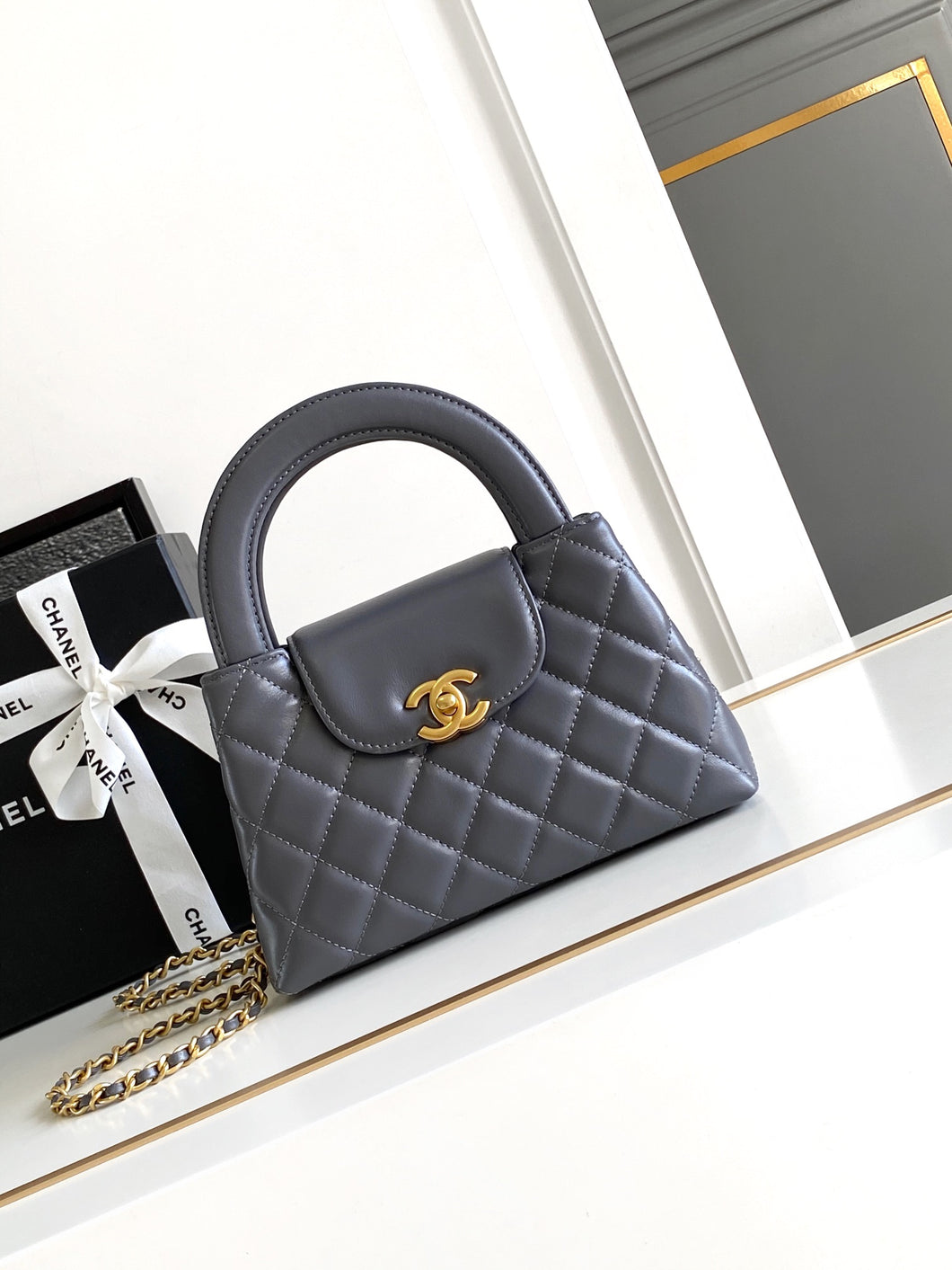 C h a n e l 24cm