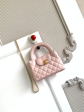 Load image into Gallery viewer, C h a n e l pink 13x20x7 cm.