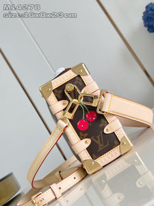 L v cherry 23x16x6 cm.