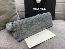 Load image into Gallery viewer, C h a n e l tote 38cm