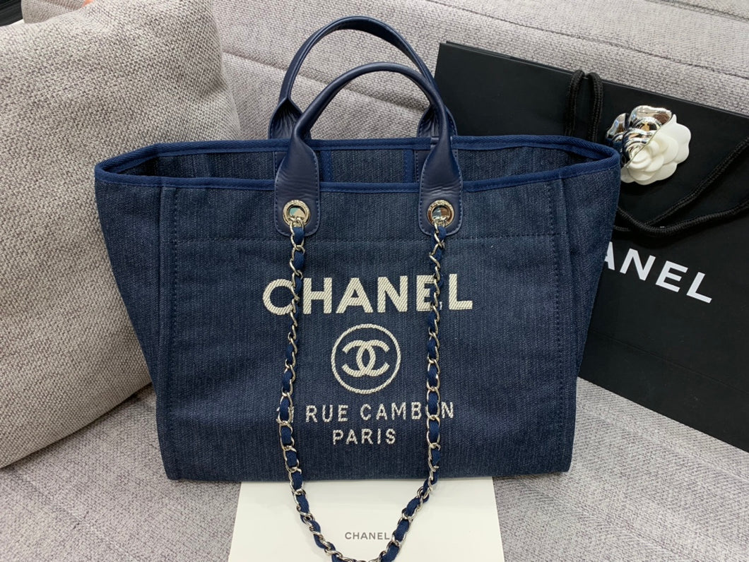 C h a n e l blue tote 38cm bag