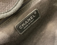 Load image into Gallery viewer, C h a n e l tote 38cm
