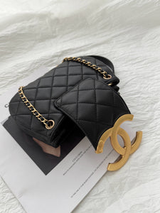 C h a n e l 20×3×13cm