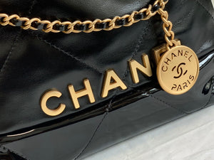 C h a n e l 22