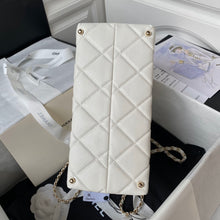Load image into Gallery viewer, C h a n e l white 18×25×11.5cm