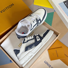Load image into Gallery viewer, L V sneakers
