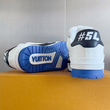 Load image into Gallery viewer, L v Sneakers