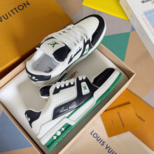 Load image into Gallery viewer, L v Sneakers