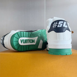 L v Sneakers