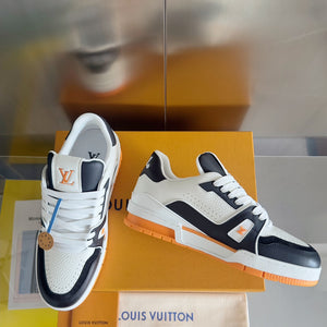 L v Sneakers