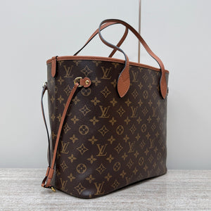 L v 28x14x31 cm.