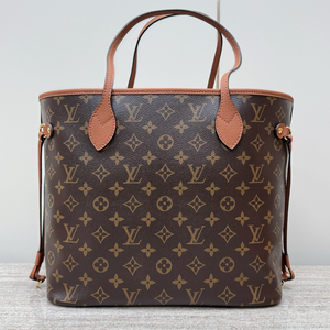L v 28x14x31 cm.