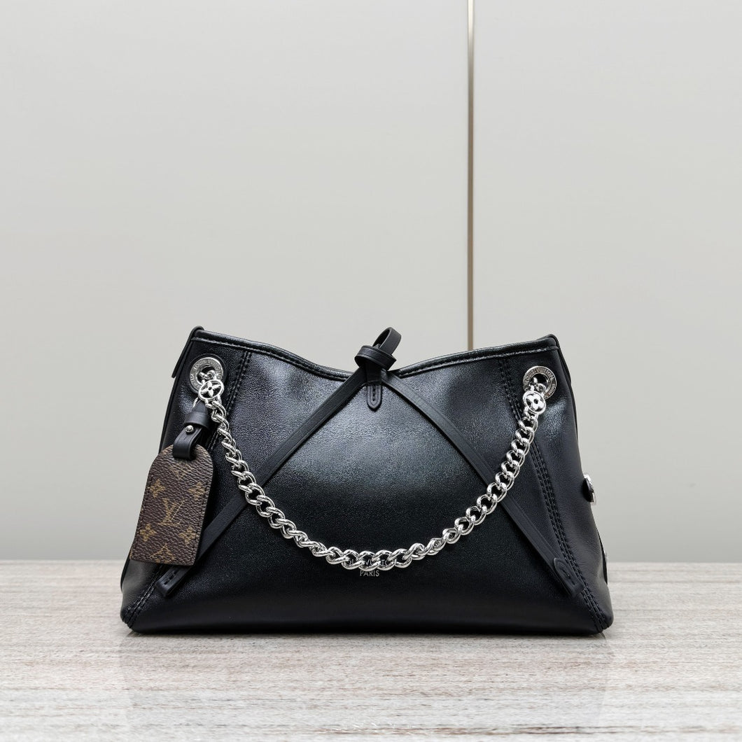 L v 26x10x17cm.