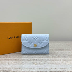 L v wallet 8x2.5x11cm
