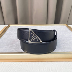 P r a d a belt