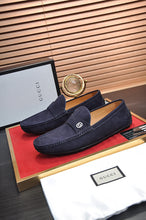 Load image into Gallery viewer, G U C C I - Driving Shoe (2 Colours Available)