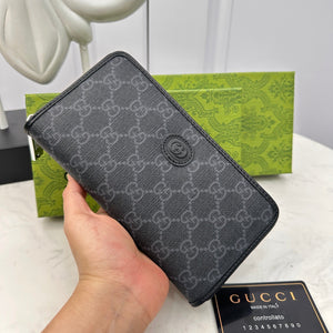 G u c c i wallet