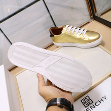 Load image into Gallery viewer, G I V E N C H Y - Sneaker (Gold)