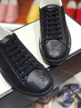 Load image into Gallery viewer, G U C C I - Sneaker (All Black)