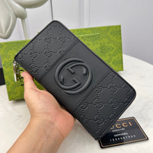 Load image into Gallery viewer, G u c c i wallet