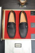 Load image into Gallery viewer, G U C C I - Driving Shoe (2 Colours Available)