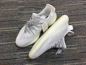 Y E E Z Y - 3 5 0 - W H I T E