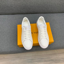 Load image into Gallery viewer, L V - Wite Sneaker [White]