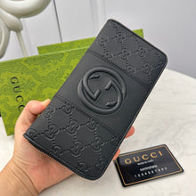 Load image into Gallery viewer, G u c c i wallet