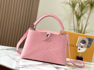 L v pink 21, 27, 31.5 cm.