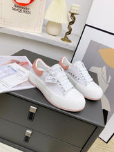 Load image into Gallery viewer, A L E X A N D E R - M c Q U E E N - 2-Tone Sneakers (Light Pink)