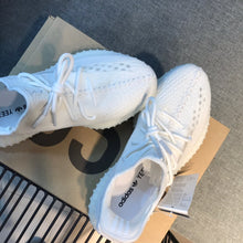 Load image into Gallery viewer, Y E E Z Y - 350 - B 0 0 S T (Whiteys)