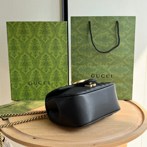 G u c c i 18*13.5*8 Cm.