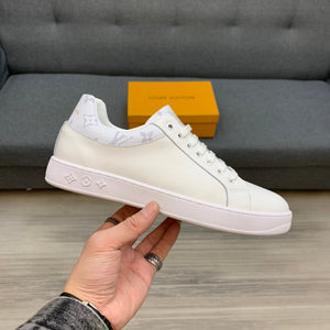 L V - Wite Sneaker [White]